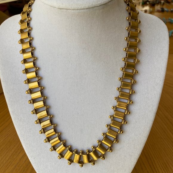 Vintage Gold-Tone '40s Style Necklace - Picture 1 of 5